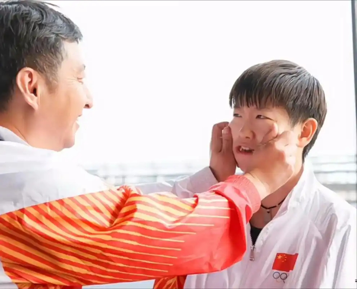 开云体育官网-官宣,国乒教练离队第1人,56岁,被外协挖走,曾培养王楚钦莎莎|陈振江|朱雨玲|林诗栋|国乒教练组|孙颖莎_新浪体育_新浪新闻