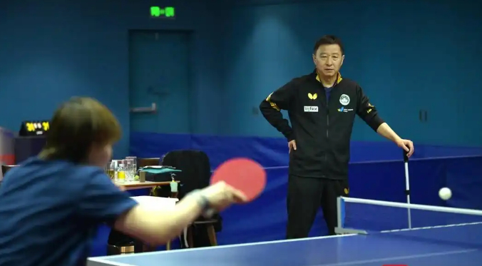 开云体育官网-官宣,国乒教练离队第1人,56岁,被外协挖走,曾培养王楚钦莎莎|陈振江|朱雨玲|林诗栋|国乒教练组|孙颖莎_新浪体育_新浪新闻