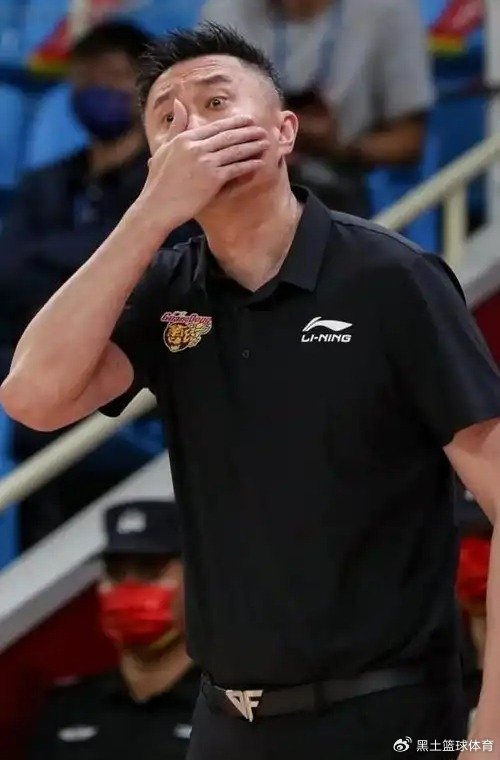 开云体育官网-家中有变?杜锋深夜发声,正式道歉,原因找到,还剩1年合同|广东男篮|浙江男篮|胡明轩|崔永熙|焦泊乔_新浪体育_新浪新闻