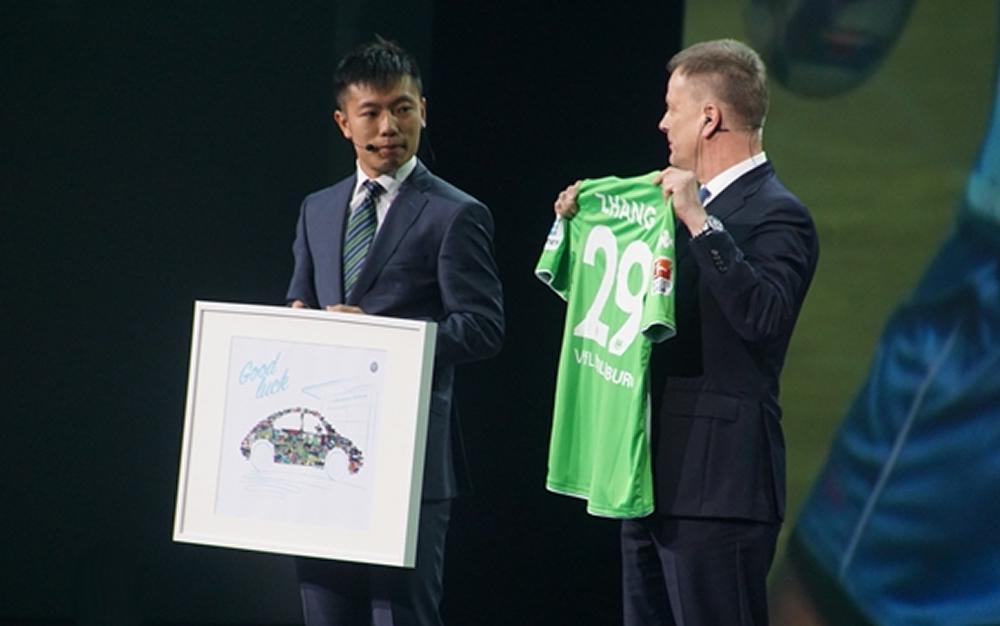 开云体育-罕见！张稀哲回应当年德甲经历：看台“戴帽”+当卖车“张经理”