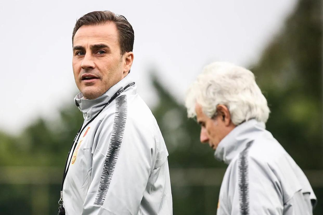 开云体育官网-卡纳瓦罗正式竞聘国足主帅,已向足协提出申请,球迷热议