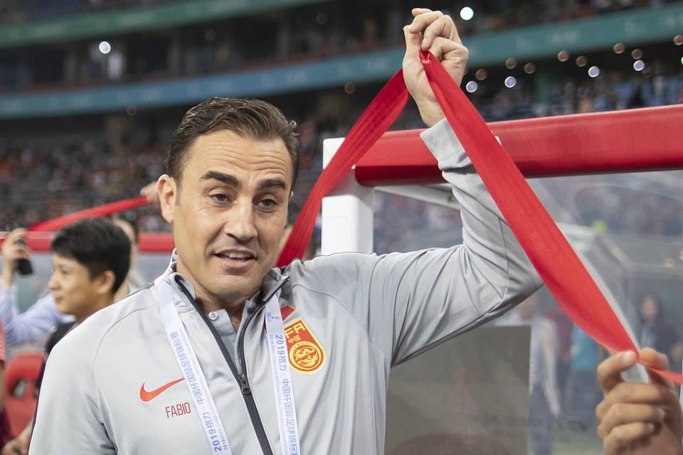 开云体育官网-卡纳瓦罗正式竞聘国足主帅,已向足协提出申请,球迷热议