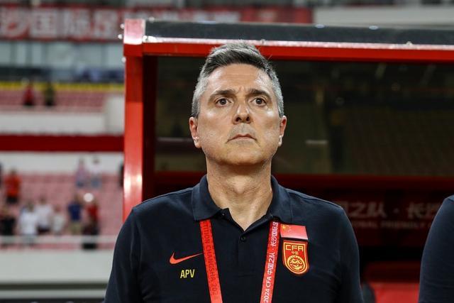 开云体育-媒体人:安东尼奥战术是最简单的,可以让中国球员很容易理解