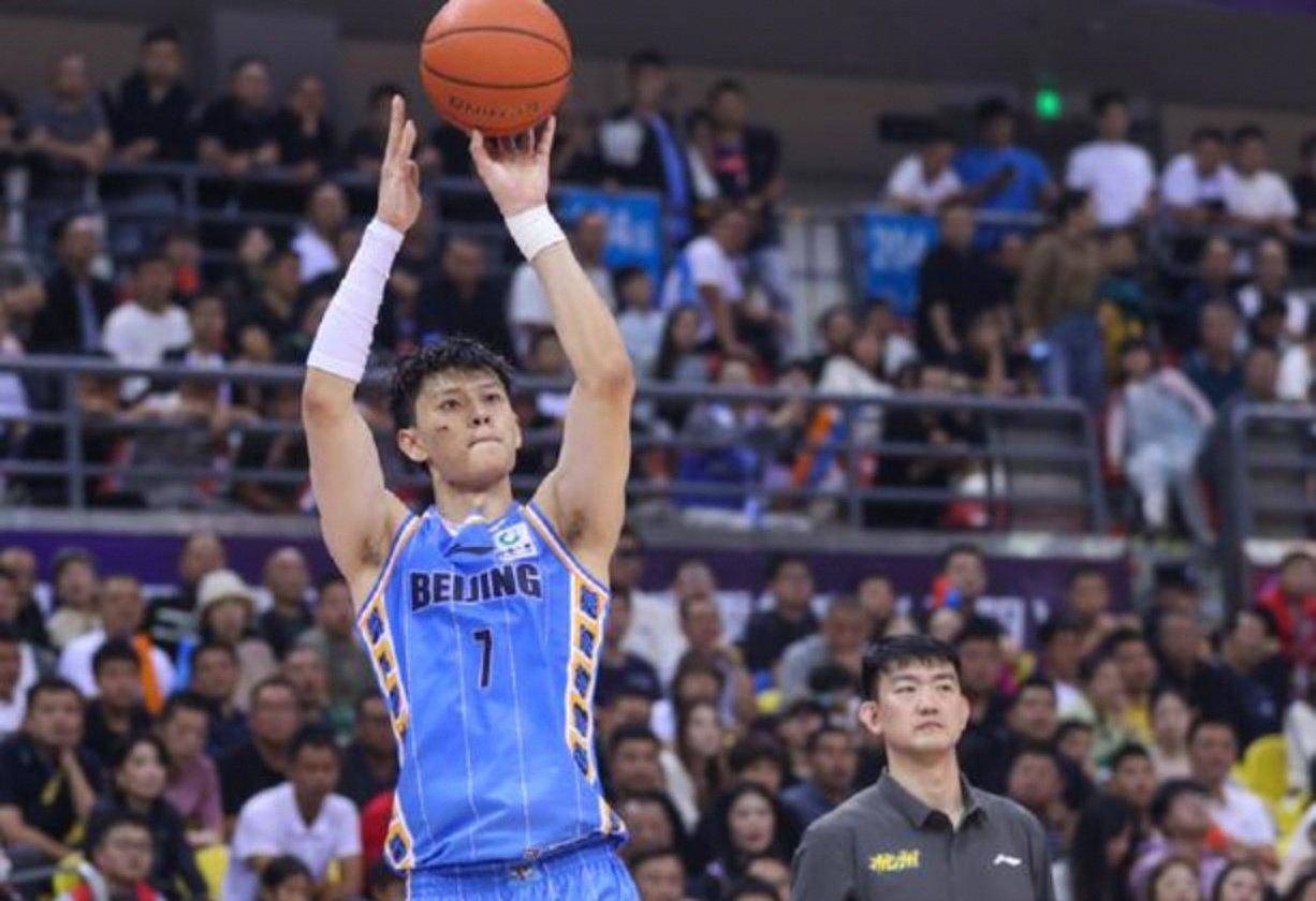 开云体育官网-CBA本赛季,“神一场鬼一场”的4大球星