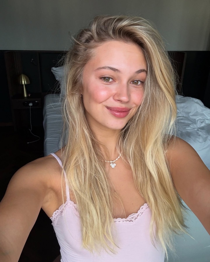 恭喜❤️36岁桑切斯喜得爱女 女友00后比他小11岁 两人今年才交往