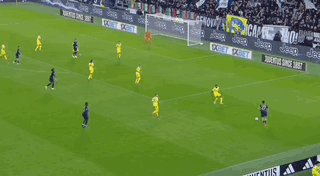 kaiyun体育官网-【意甲】卡卢卢造红牌卡瓦尔造乌龙，尤文1比0拉齐奥