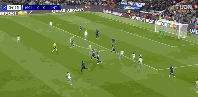 开云体育官网-【欧冠】佐默屡救险，曼城主场0比0闷平国米