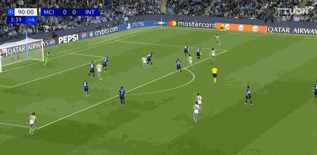 开云体育官网-【欧冠】佐默屡救险，曼城主场0比0闷平国米