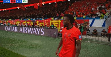 kaiyun体育官网-【世预赛】蒋圣龙造乌龙+造红牌 国足1比2沙特