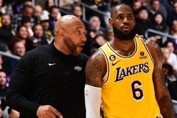 kaiyun-哈姆与湖人球员矛盾加剧 詹姆斯换帅戏码或再上演