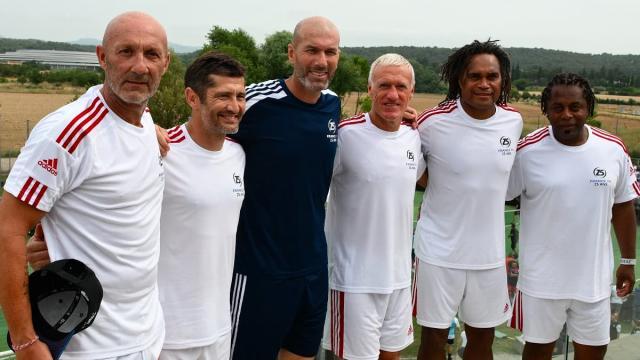 1689204482119029962.jpeg 开云体育-法国世界杯首冠25周年庆祝:齐达内做东和德尚重聚