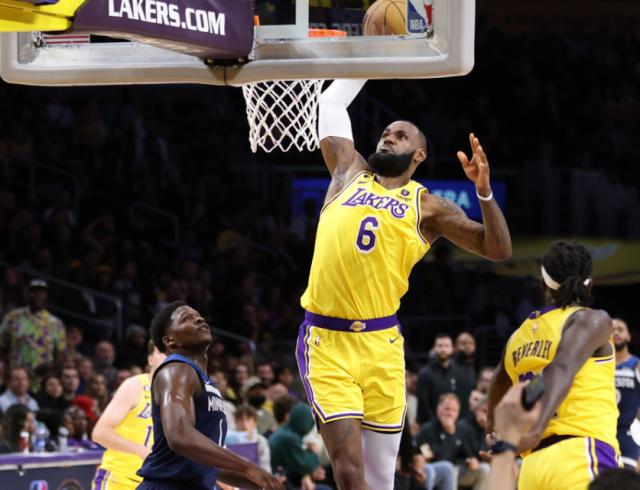 1665642508368002474.png 开云体育下载-【现场】湖人主场惜败森林狼 凝聚全城活力亮点不断