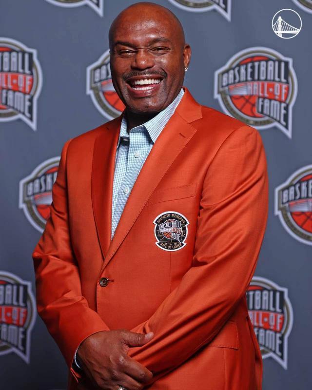 1662822627656001622.jpg 开云体育下载-2022名人堂:哈达威终入选!RUN TMC勇士齐聚圣殿