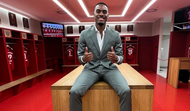 1655137898362053020.jpg 开云体育-官方:荷兰中场赫拉芬贝赫加盟拜仁 签约至2027年