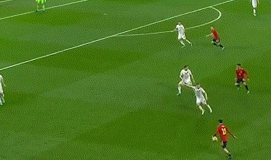 开云体育下载-【热身赛】费兰破僵 奥尔莫替补绝杀 西班牙2比1胜