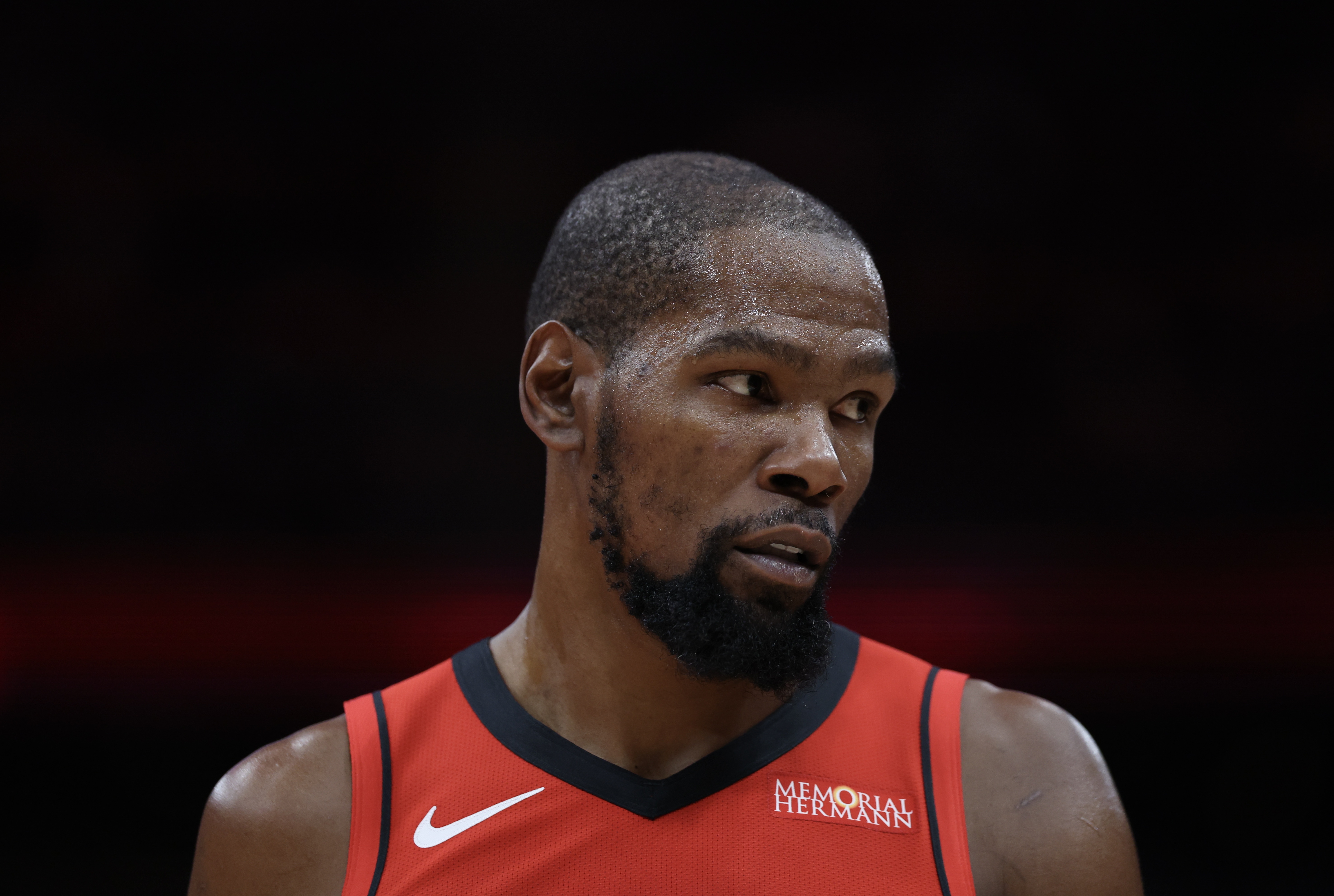 开云体育官网-勇士报价四首轮！可库里即将38&amp;科尔合同年 字母哥愿意去勇士吗？