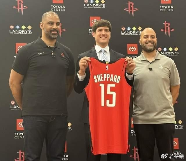 kaiyun-雄鹿想要杰伦格林，乌度卡在毁掉火箭，大量球迷为谢泼德打抱不平|太阳|杰伦-格林|76人|乔丹-奥特|三分球_新浪体育_新浪新闻