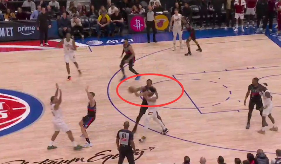 开云体育-骑士输活塞太冤？四次错漏判三次吃亏 本有望不打加时拿下胜利