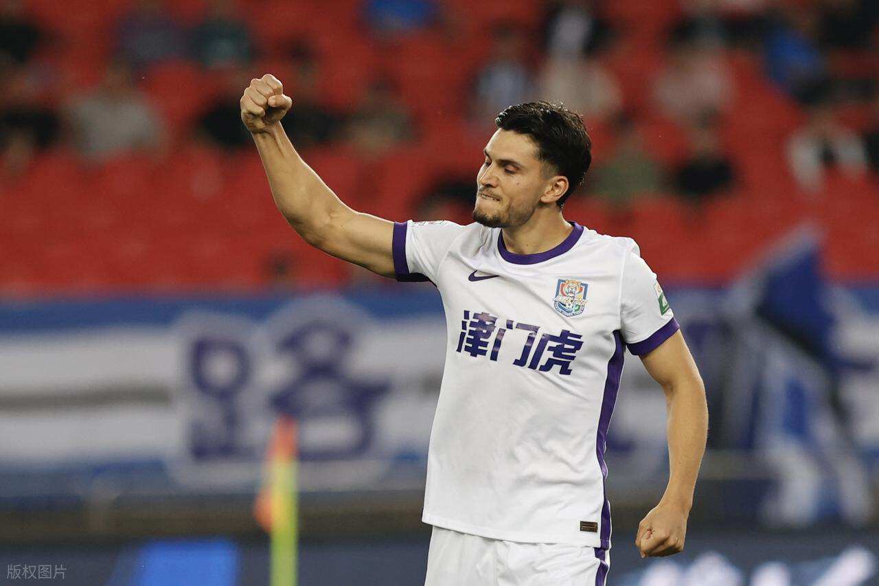 kaiyun体育官网-期待！新赛季于根伟押宝救火外援，新后腰未来将带队成功保级