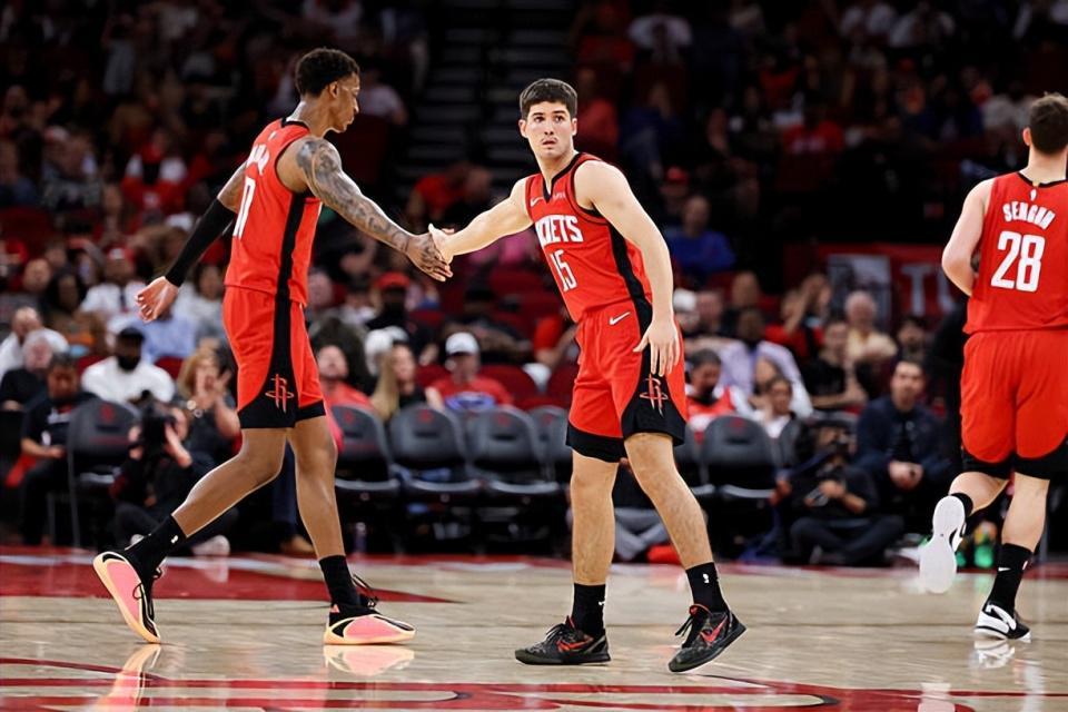 开云体育官网-不容易！火箭3D锋线新星终于打出了一场攻守兼备的全能型比赛？