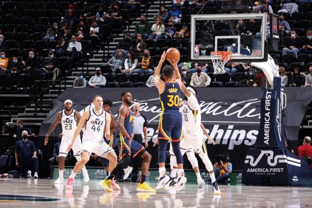 开云体育下载-【早报】二哥背信弃义？双红会新王当立！