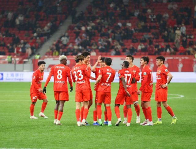 kaiyun体育官网-302天蛰伏，8分钟绽放！武磊满血归来，海港有救了！|上海海港|青岛西海岸|康复|球队|训练_新浪体育_新浪新闻