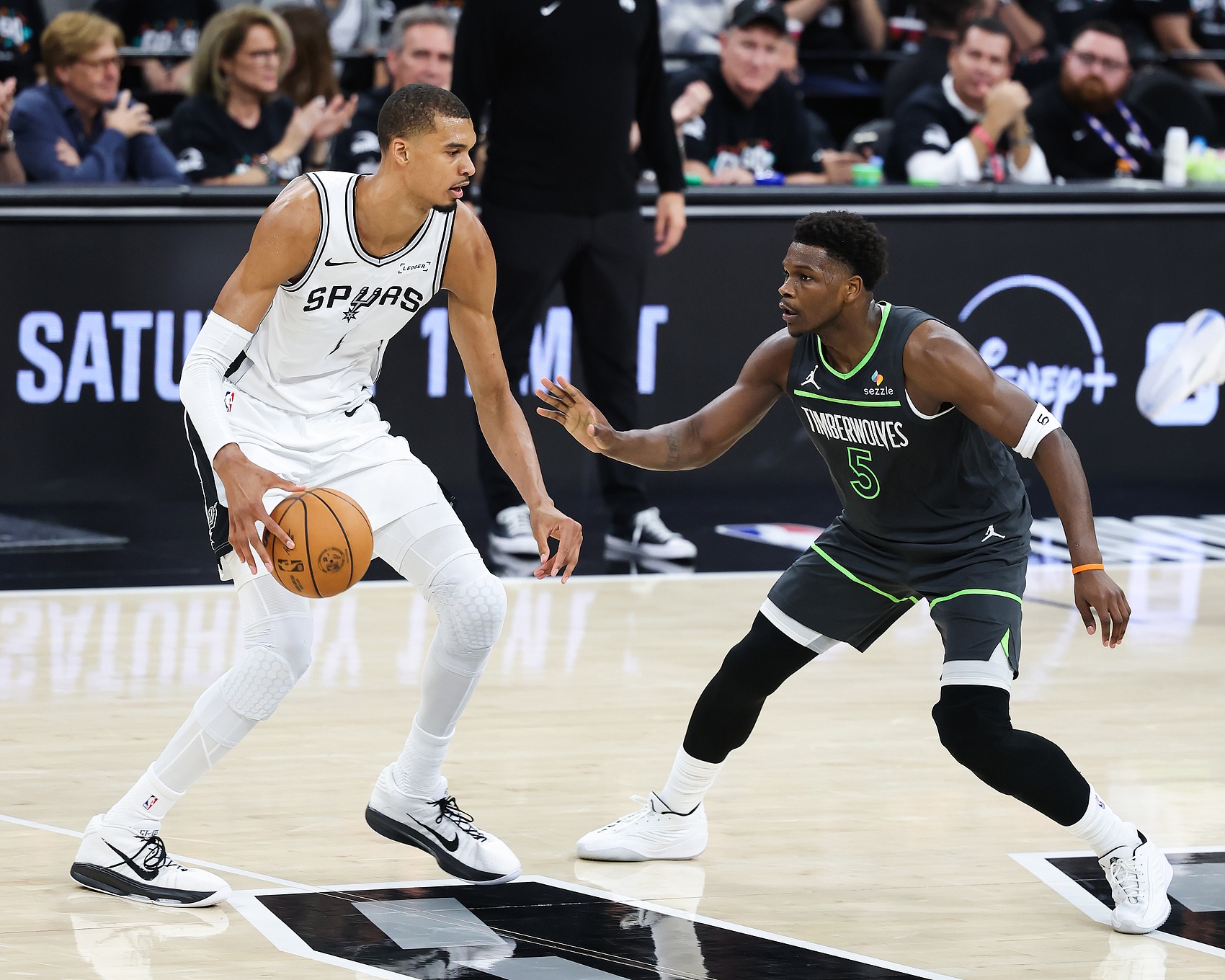 马刺拿赛点？ESPN预测明日G4胜率：马刺63% 森林狼37%